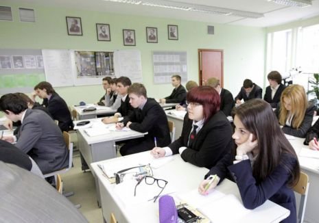 Впервые за 5 лет школьники РФ напишут выпускное сочинение