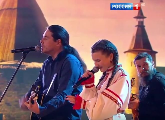Рязанка Алена Коротаева спела с группой «Калинов мост» в финале конкурса «Синяя птица»