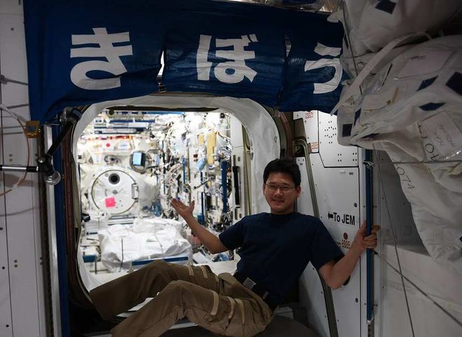 Японский астронавт «вырос» на девять сантиметров за три недели пребывания в космосе