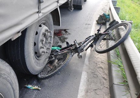 На дороге Рязань-Клепики фура сбила велосипедиста