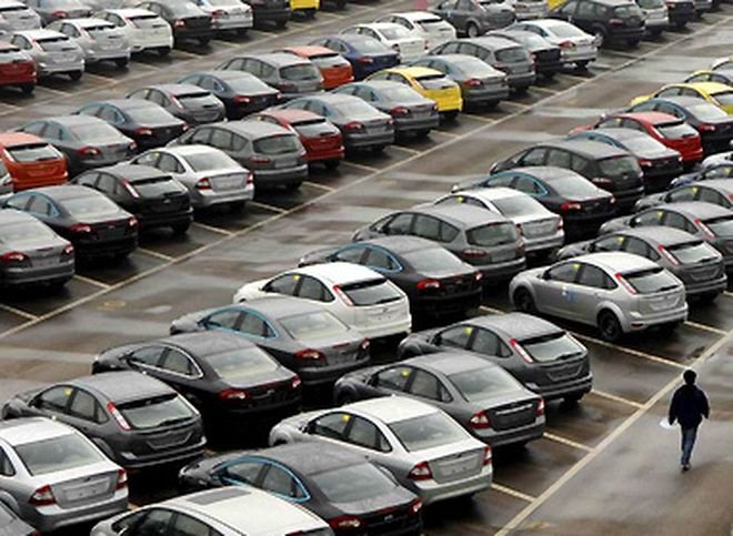 Цены на легковые автомобили в России выросли на 16%