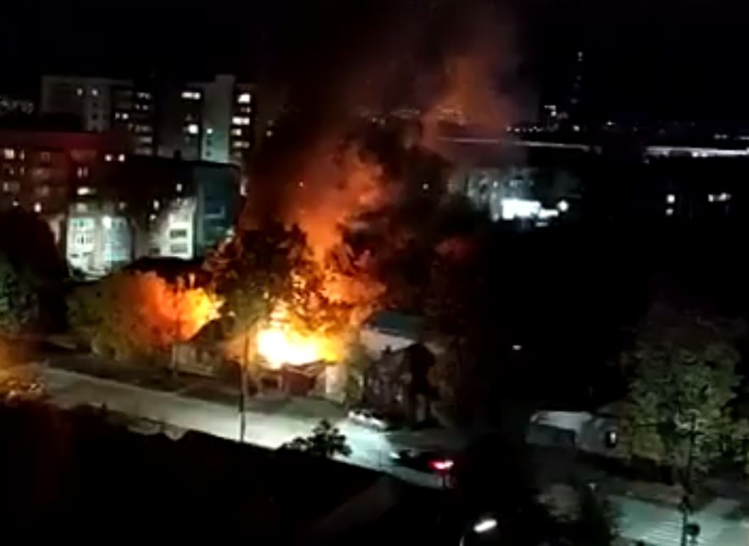В МЧС сообщили подробности крупного пожара на улице Татарской