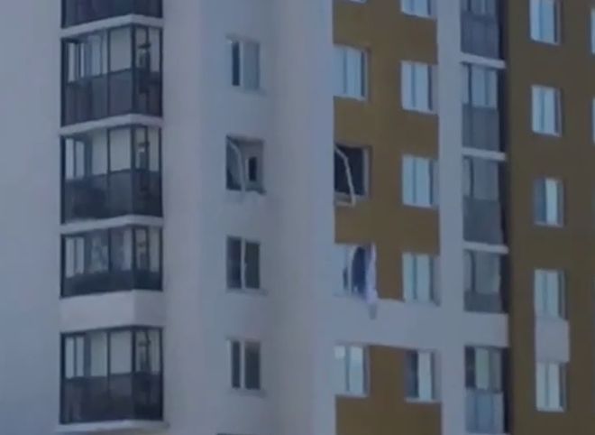 В жилом доме в Екатеринбурге произошел взрыв
