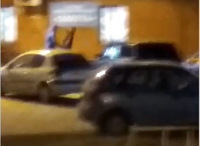 Опубликовано еще одно видео массовой драки в Дашково-Песочне