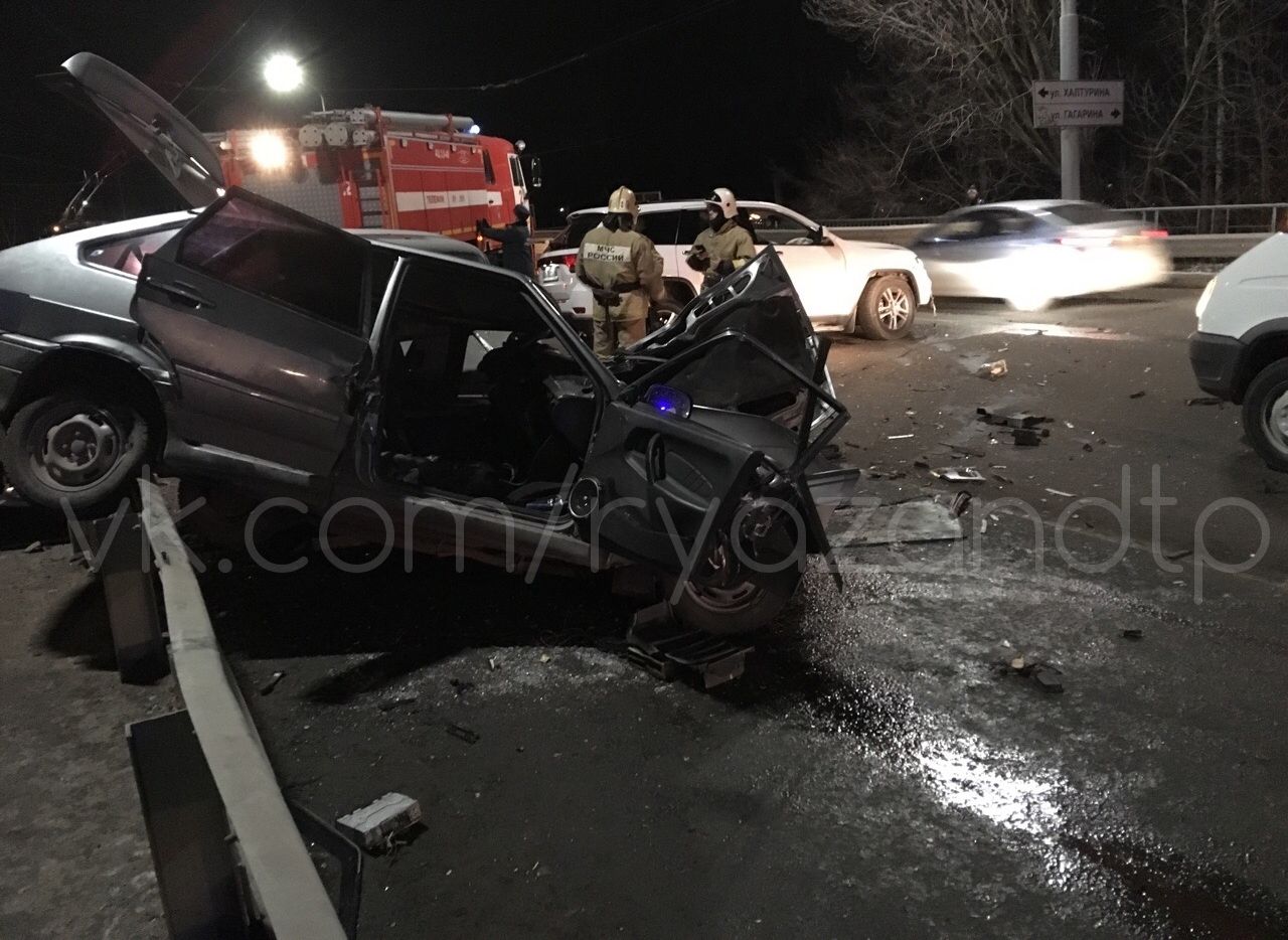 Очевидцы: страшную аварию на улице Есенина устроил пьяный водитель Jeep