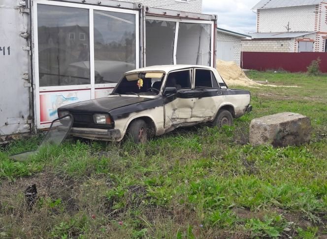 В Рыбном подросток-угонщик пытался на «Жигулях» скрыться от полиции
