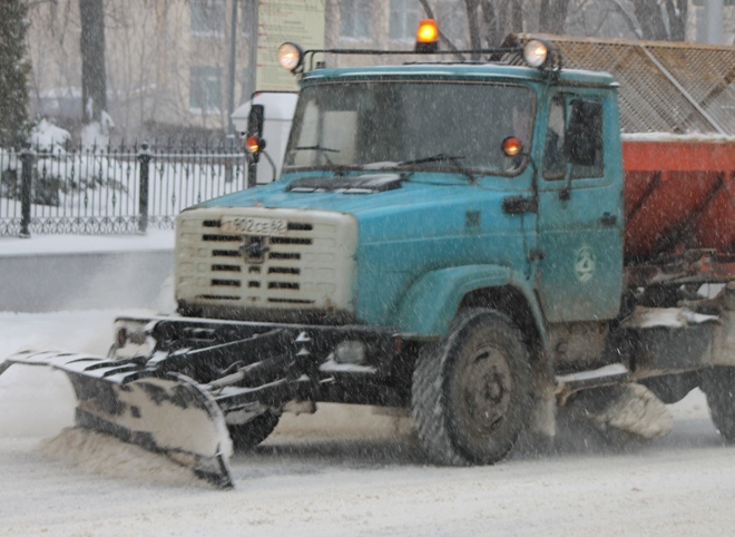 Губернатор поручил повысить качество уборки снега на дорогах Рязанской области
