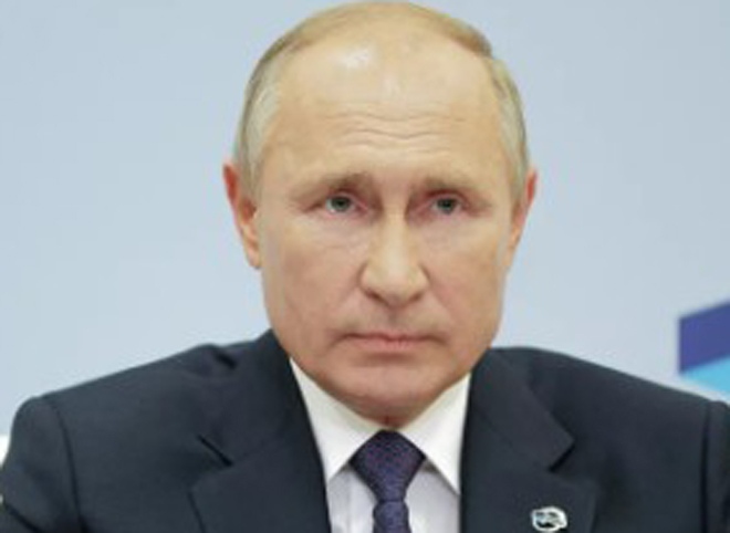 Путин подписал законы о неприкосновенности экс-президента и пожизненном сенаторстве
