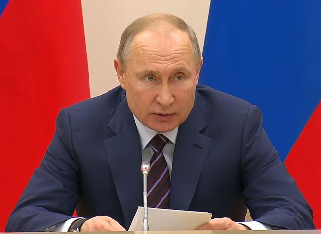 Путин объяснил необходимость внесения поправок в Конституцию