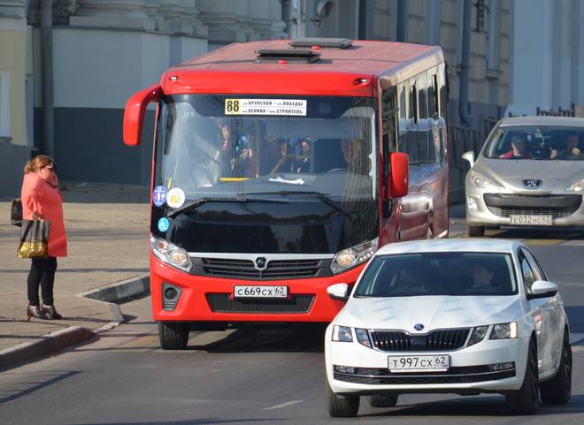 В среду на улицы Рязани выйдет новая партия «красных автобусов»