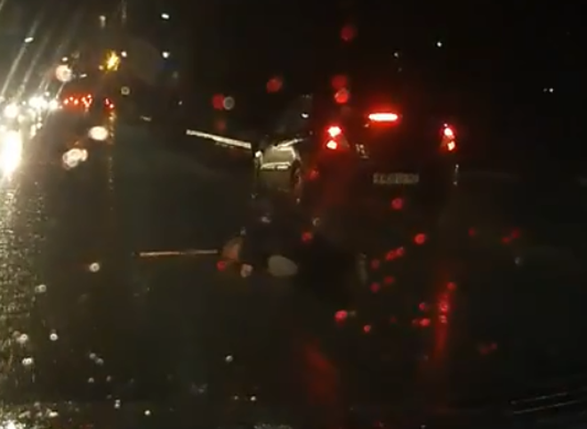 На улице Крупской пенсионерка попала под колеса авто (видео)
