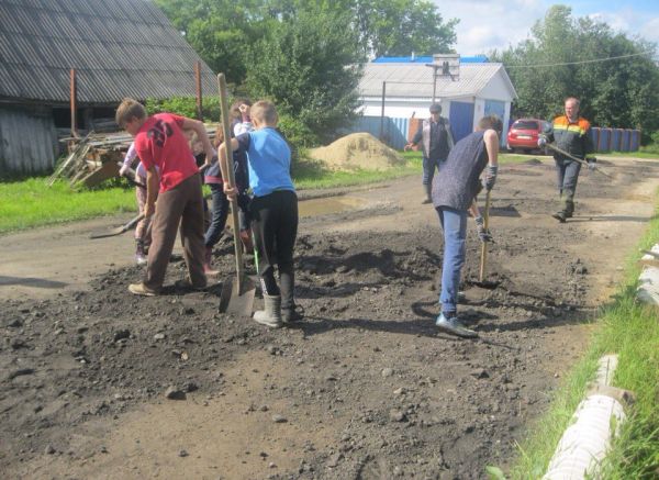 ОНФ: в Путятине при ремонте дорог используется детский труд