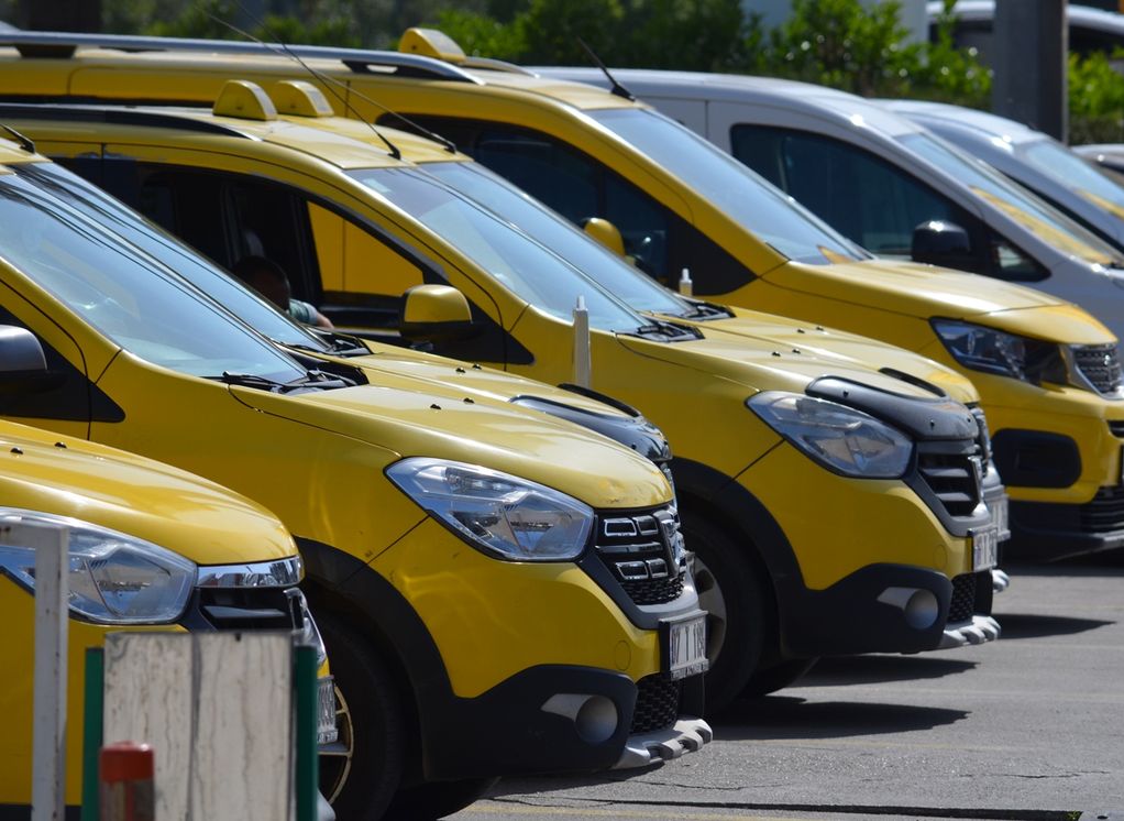 Агрегатор «СвифтДрайв» планирует выйти на рынок такси в России с 1 июля