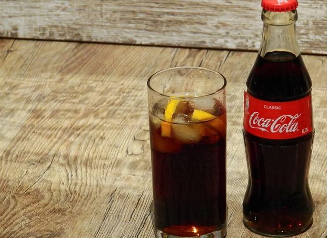 Coca-Cola и PepsiCo снизят количество сахара в напитках в России