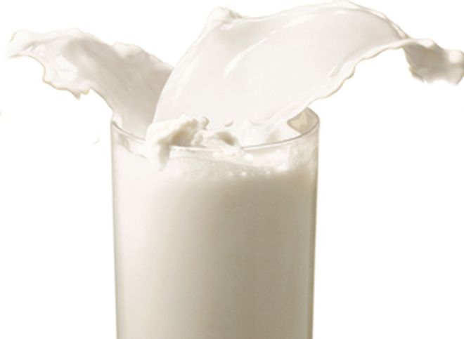 Названо самое вредное для красоты свойство молока