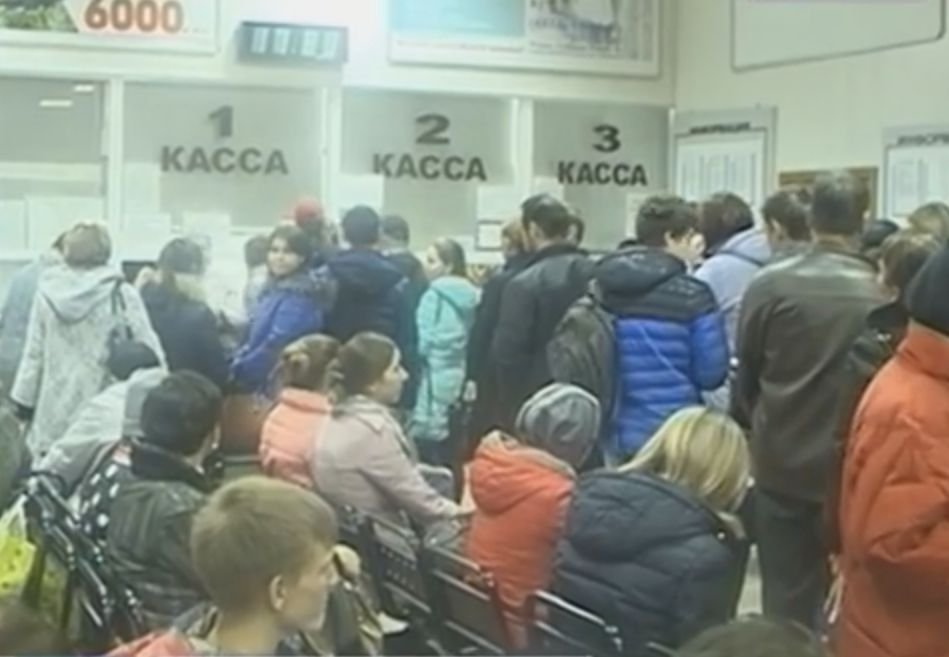 Новая система продажи билетов вызвала коллапс на автовокзале «Приокский»