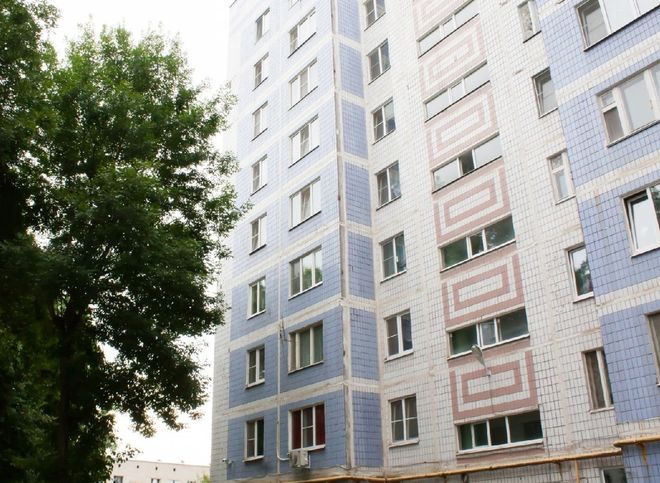 В Рязани двухлетний ребенок выпал из окна пятого этажа
