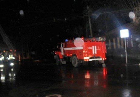 В Спасском районе пожарные тушили автомобиль