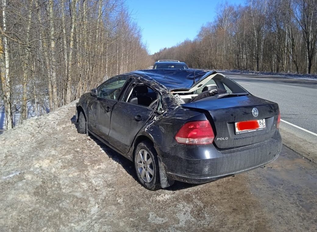 В Рязанской области сняли на видео, как «пятнадцатая» отправила Volkswagen  в кювет