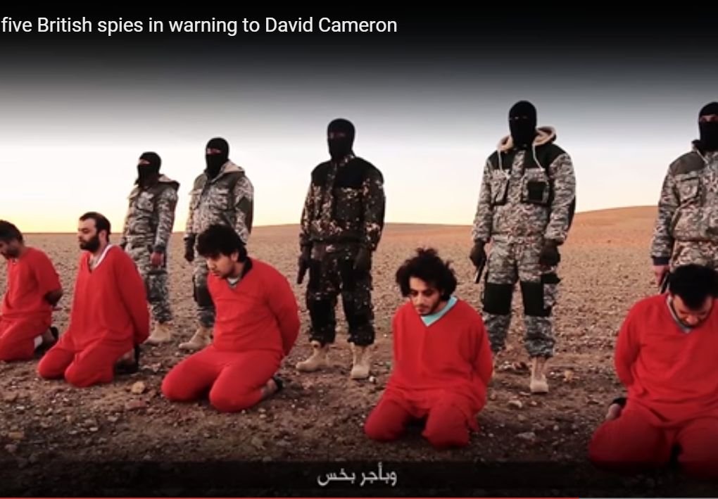 ИГИЛ опубликовало видео казни пятерых «британских шпионов»