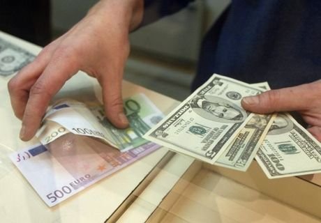 ЦБ ужесточит правила обмена валюты на сумму свыше 15 тыс.