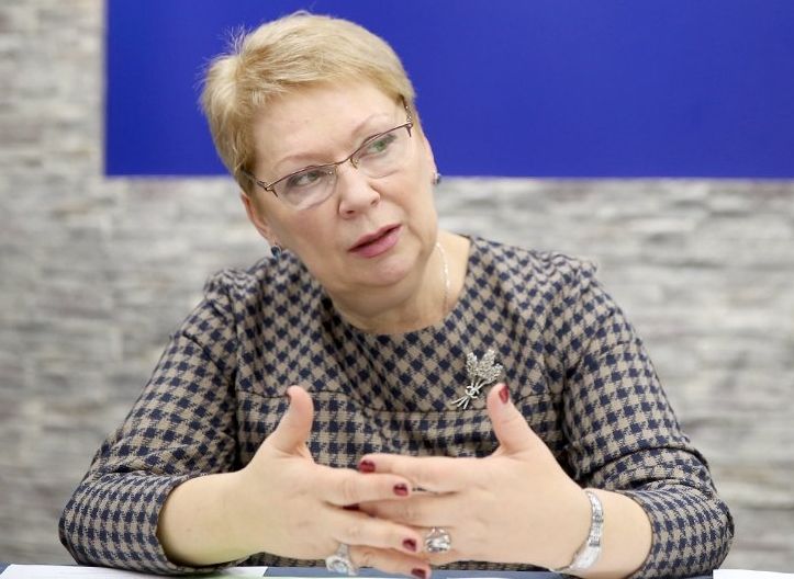 В российских школах появятся должности «старшего» и «ведущего» учителя