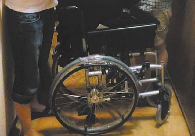 Федеральная газета подарит рязанским старикам инвалидные кресла