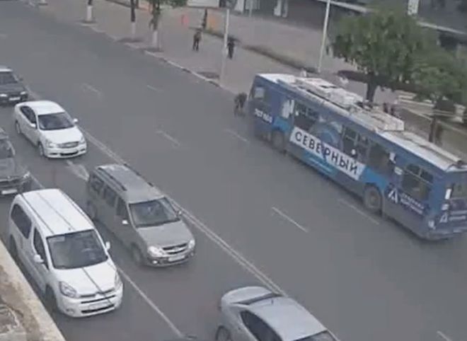 Момент наезда на пешехода в центре Рязани попал на видео