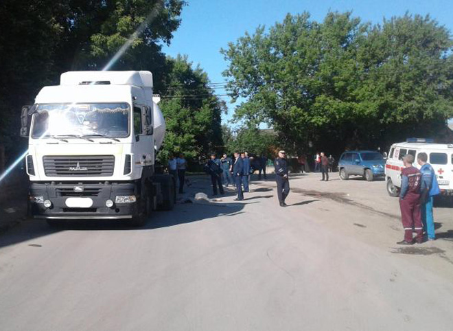 Полиция рассказала подробности падения пассажира скутера под колеса МАЗа в Михайлове