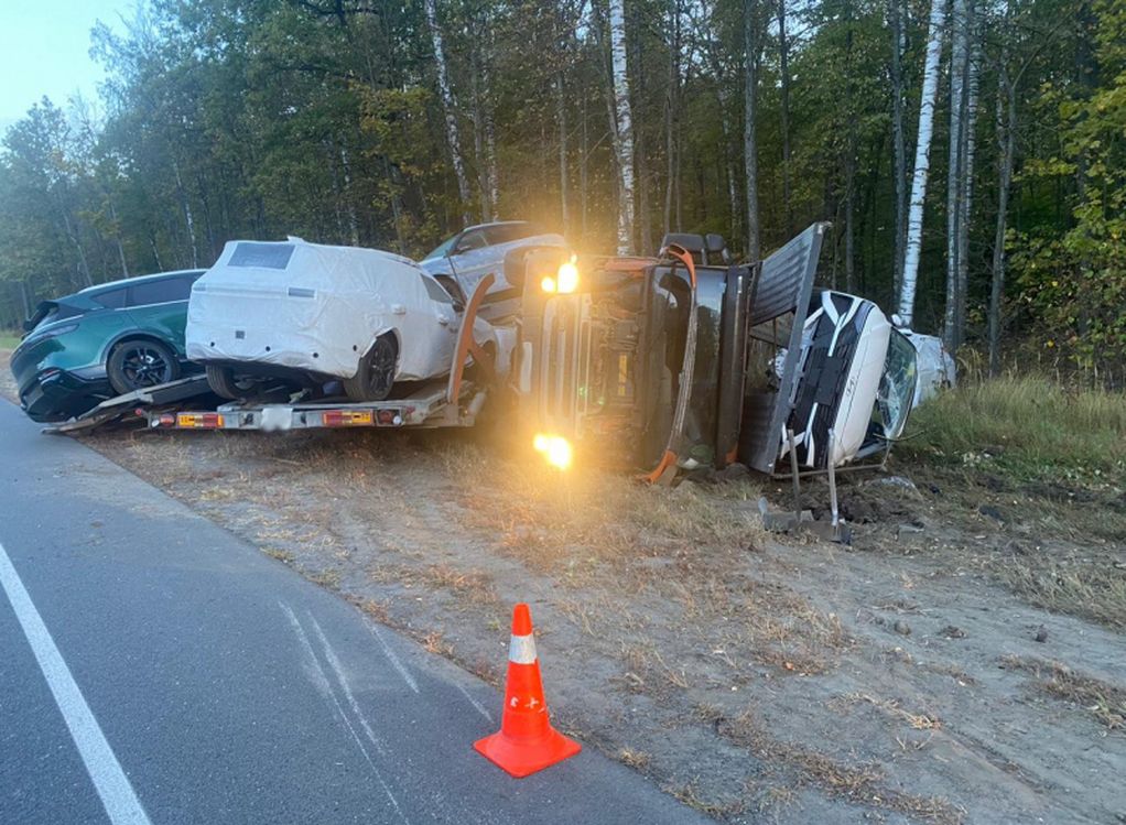 Водитель автовоза, опрокинувшегося на трассе М5 в Шацком районе, погиб