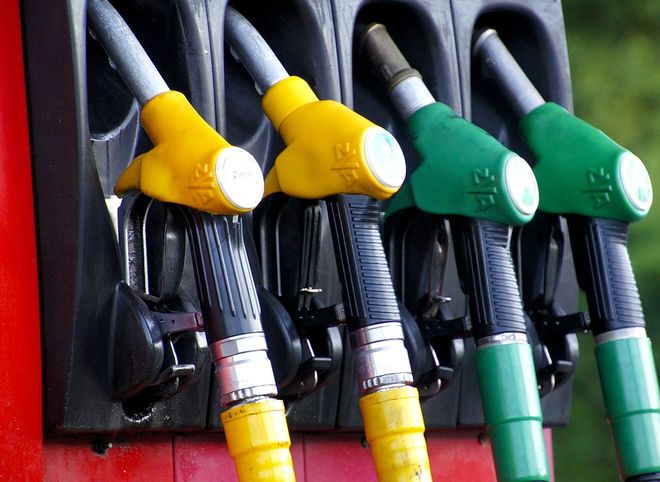 Эксперты спрогнозировали переизбыток бензина на российском рынке
