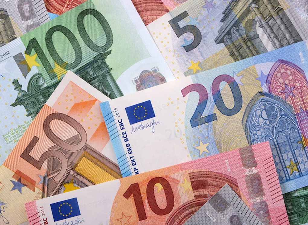 Курс евро превысил 69 рублей