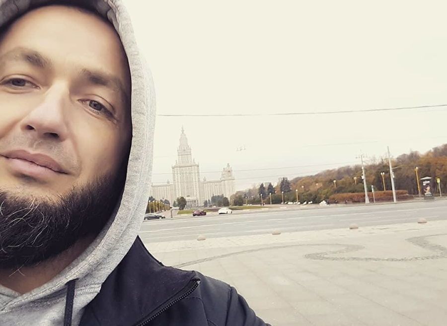 Популярный блогер найден мертвым в канализации в Санкт-Петербурге
