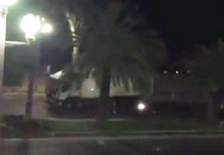 Байкер пытался остановить грузовик террориста в Ницце  (видео)