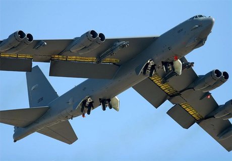 Для сдерживания КНДР США прислали бомбардировщик В-52