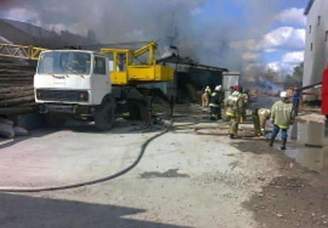 Пожар на пр. Шабулина в Рязани тушили 12 машин и 60 пожарных