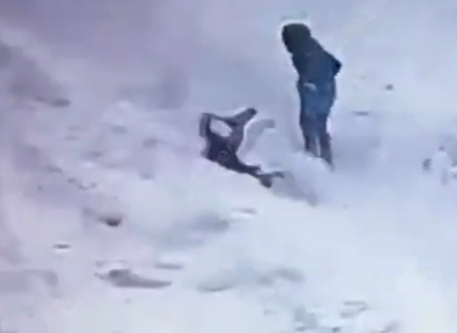 Ребенок, на которого упала льда глыба в центре Рязани, выписан из больницы