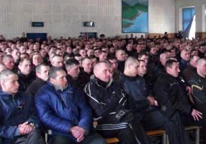 Заключенные Донбасса рвутся на фронт