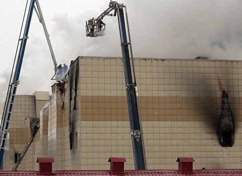Во время пожара в кемеровском торговом центре пропали без вести 69 человек