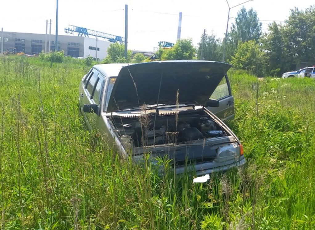 Дтп со шлагбаумом покинул место