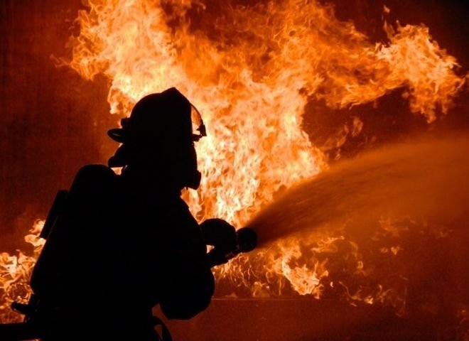 В результате пожара на улице Великанова пострадал мужчина
