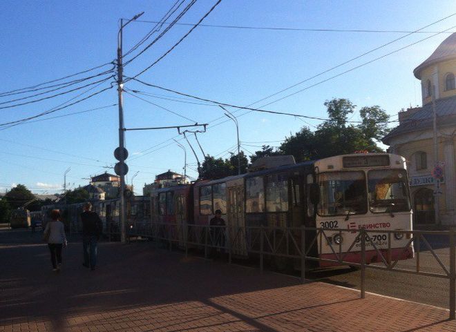 В центре Рязани произошел обрыв троллейбусного провода