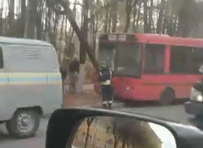 В ДТП с автобусом на улице Гагарина пострадала 38-летняя женщина