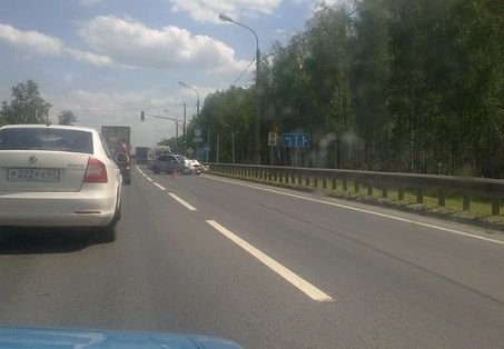 В Рязани Hyundai врезался в стоящий на светофоре Škoda
