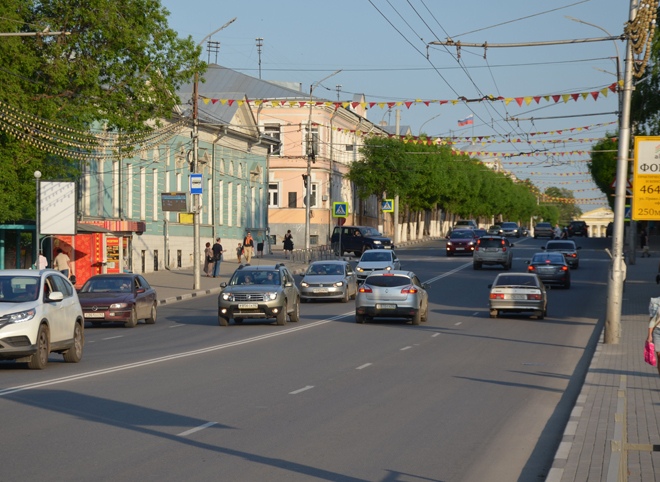 Объявлен тендер на установку светофора на перекрестке улиц Ленина и Право-Лыбедской