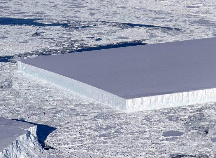 NASA обнаружило «идеальный» айсберг