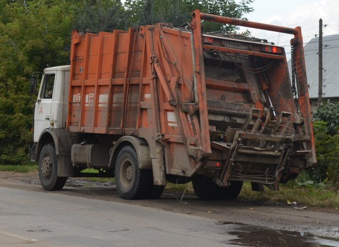 В Рязани мусоровоз сбил шестилетнего ребенка