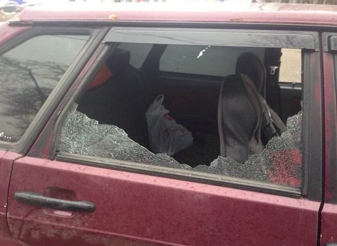 У рязанца разбилось стекло в автомобиле от ям на дорогах
