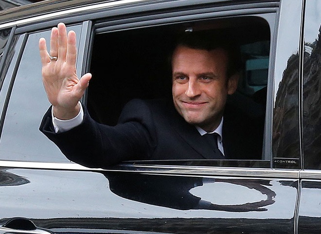 Макрон побеждает во втором туре президентских выборов во Франции