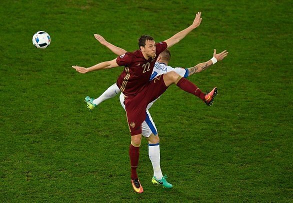 Россия уступила Словакии во втором матче на Евро-2016